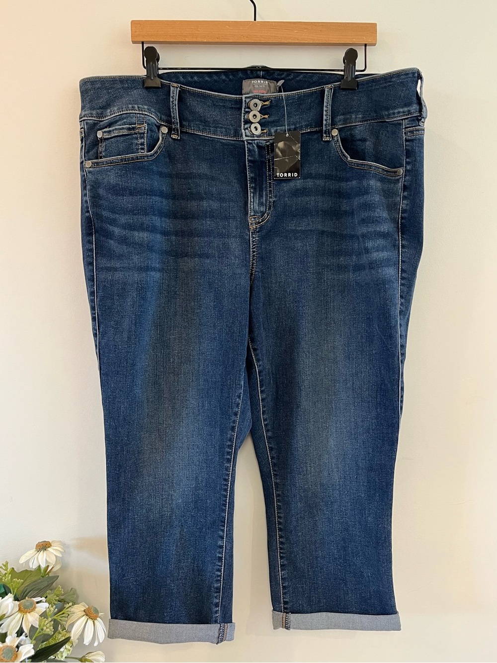 NWT Torrid Women’s High-Rise Crop Jegging Jeans Size 20 - Picture 2 of 8